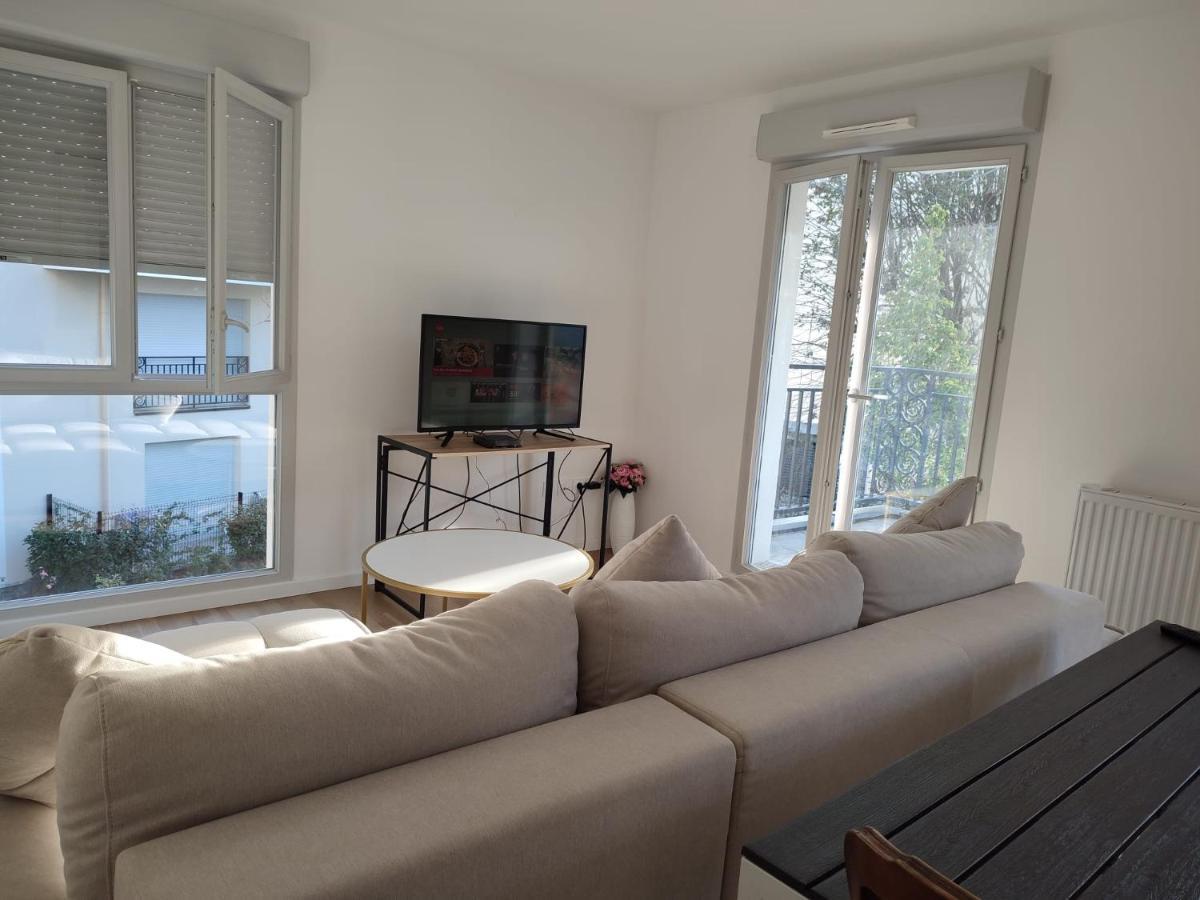 Chambre Privee Dans Un Nouvel Appartement Partage Pres De Paris Avec Parking Gratuit Chevilly-Larue Eksteriør billede